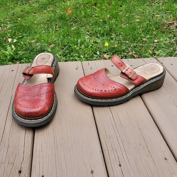 Vintage y2k 2000s Dr Martens Red Leather Mary Jane Slip-on